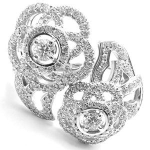 Authentic! Chanel Camellia Two Flower 18k White Gold Diamond Ring